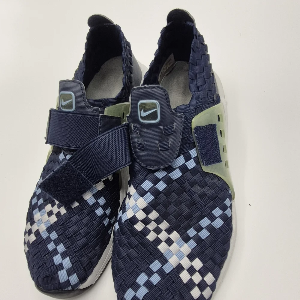 Nike Women Navy Woven Slip-On Shoes with Light Blue Accent
